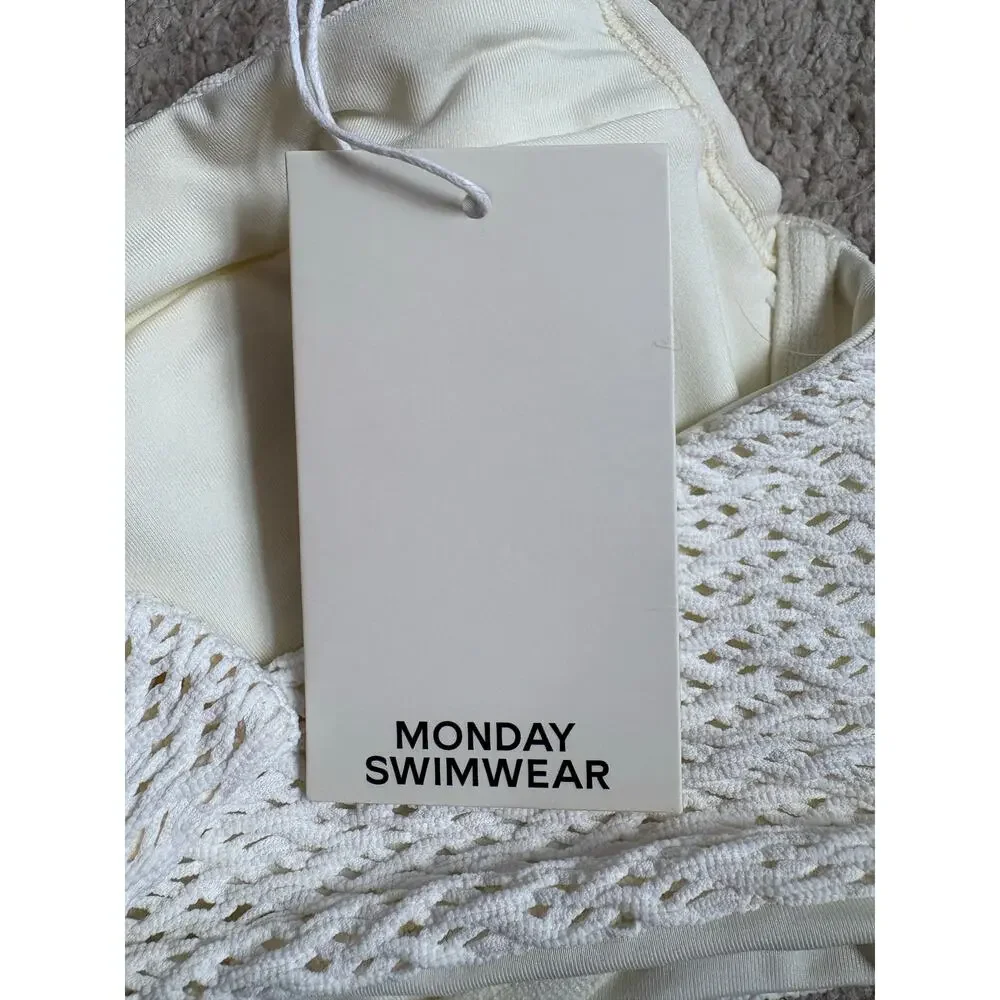New Monday Swimwear Ivory Crochet Bikini Top VV - Picture 6 of 8